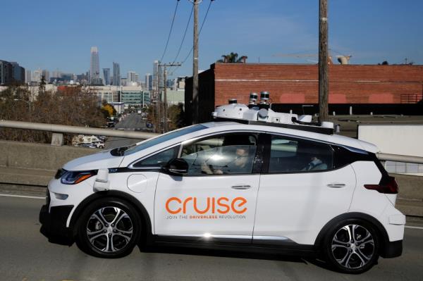 GM Cruise car