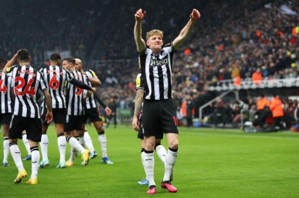 Newcastle United v Manchester United - Premier League