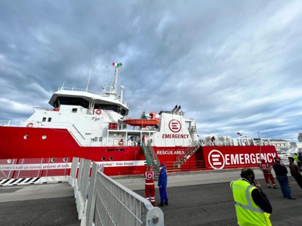 The Emergency Life Support rescue vessel in the Livorno port | Photo: Archive ANSA / ENRICO PARADISI
