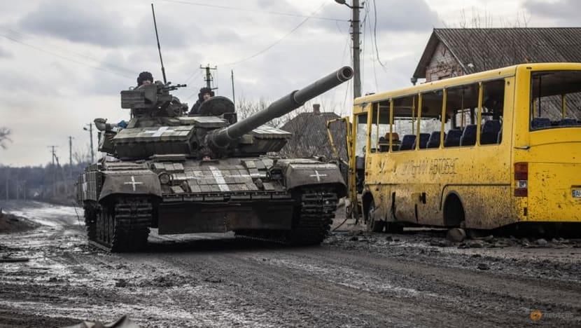 Ukraine pushes for tanks as holdout Germany says new minister to decide