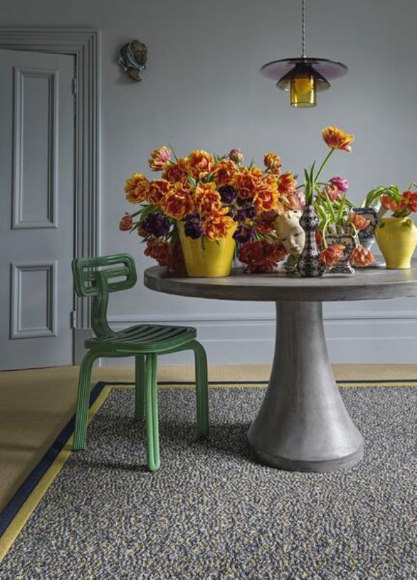  Matt Britton’s Collage Modernity rug offers texture with a co<em></em>ntrasting binding, set against a colour-drenched approach to room painting.