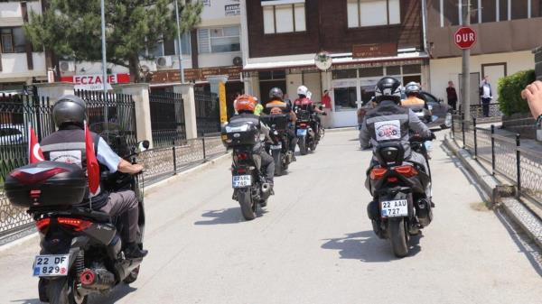 Motorcycles take over passenger cars in sales