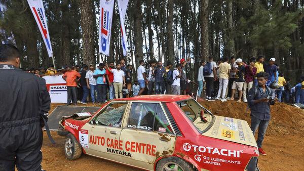 Race car in Sri Lanka veers off track, killing seven