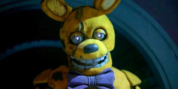This image shows a closeup of William Afton in the Spring Bo<em></em>nnie suit.